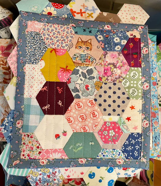 Stitchy Kitty Hand Pieced Table Mat