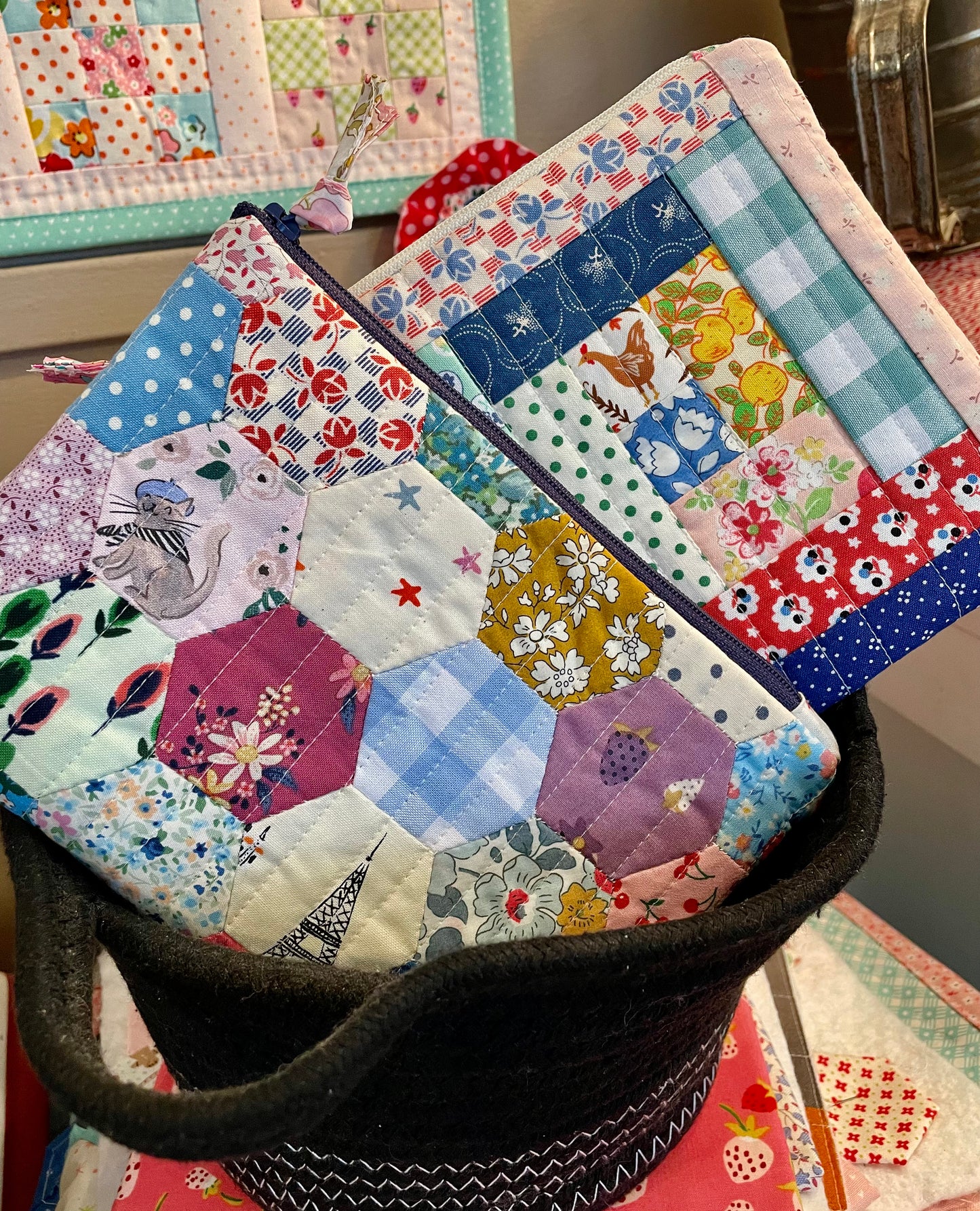 Chicken patchwork zipper bag