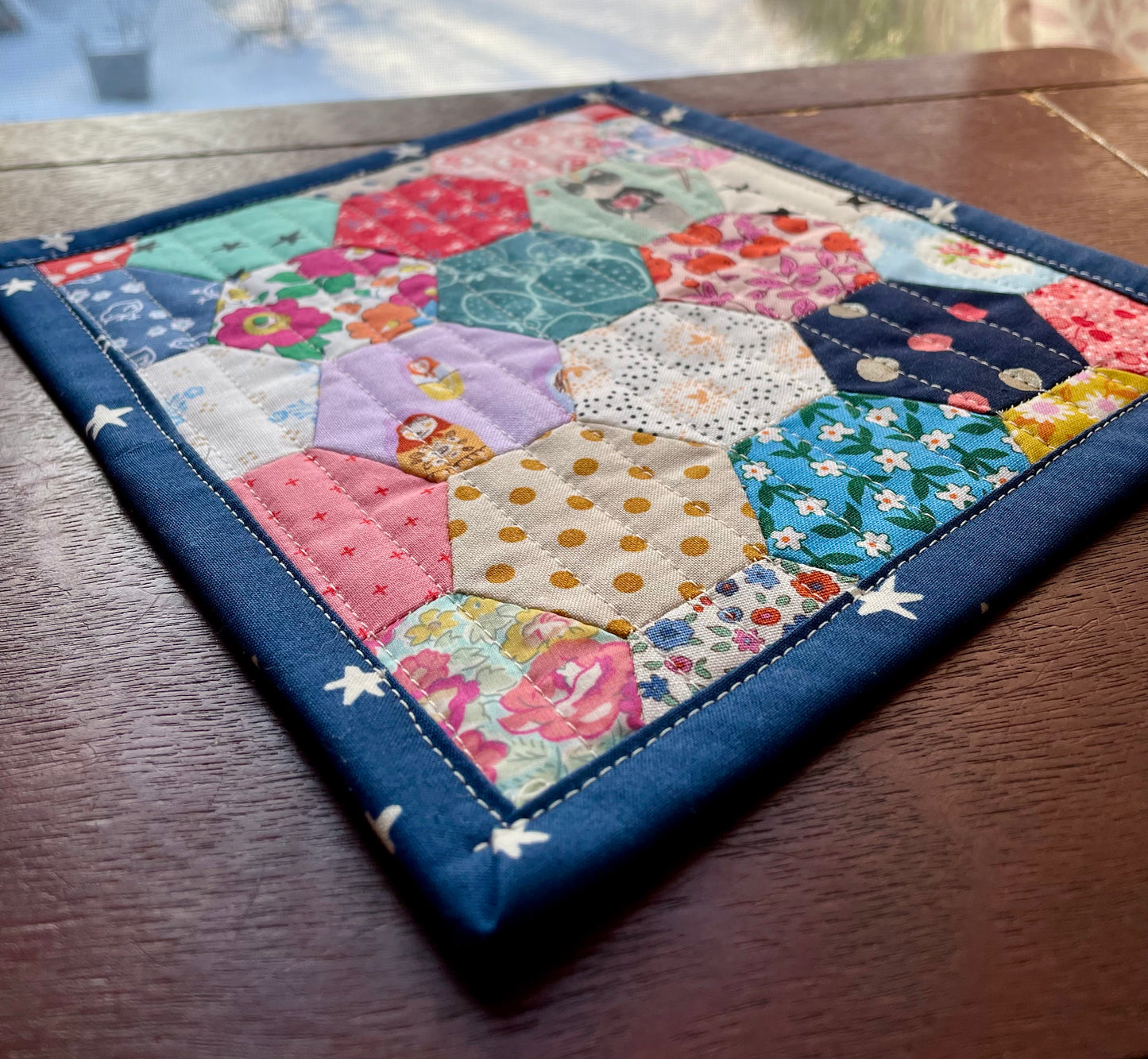 Smarty Cat Hand Pieced Table Mat