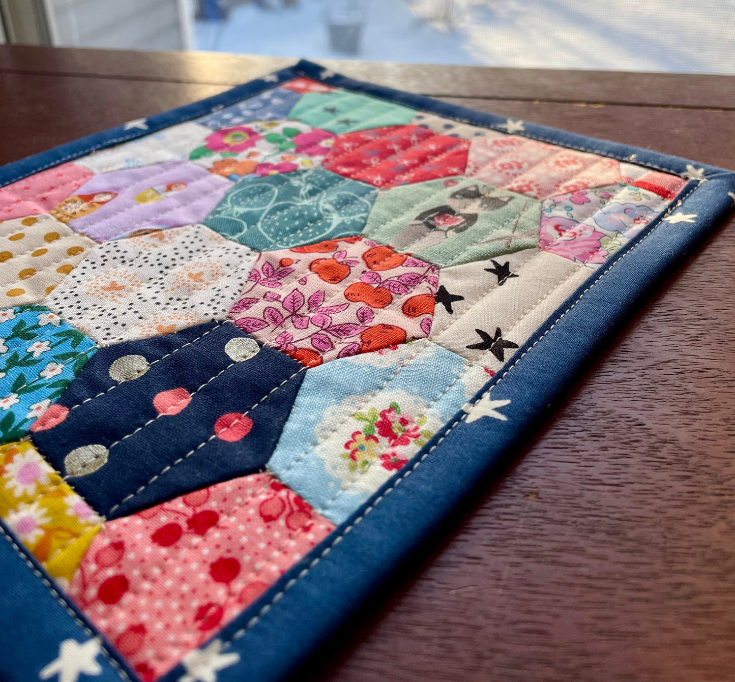 Smarty Cat Hand Pieced Table Mat