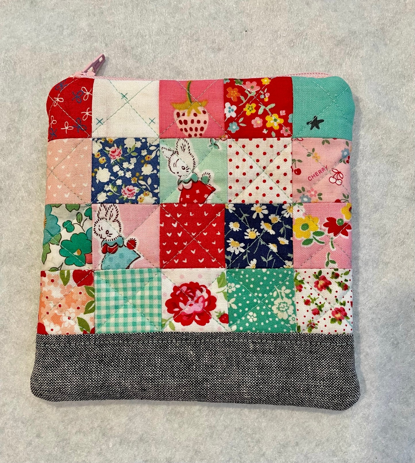 Quilted Patchwork Zipper Pouch
