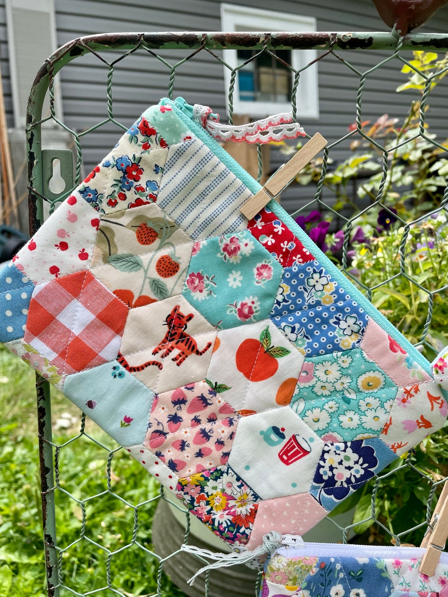 Hand Pieced Quilted Zipper Bag Cottage Style