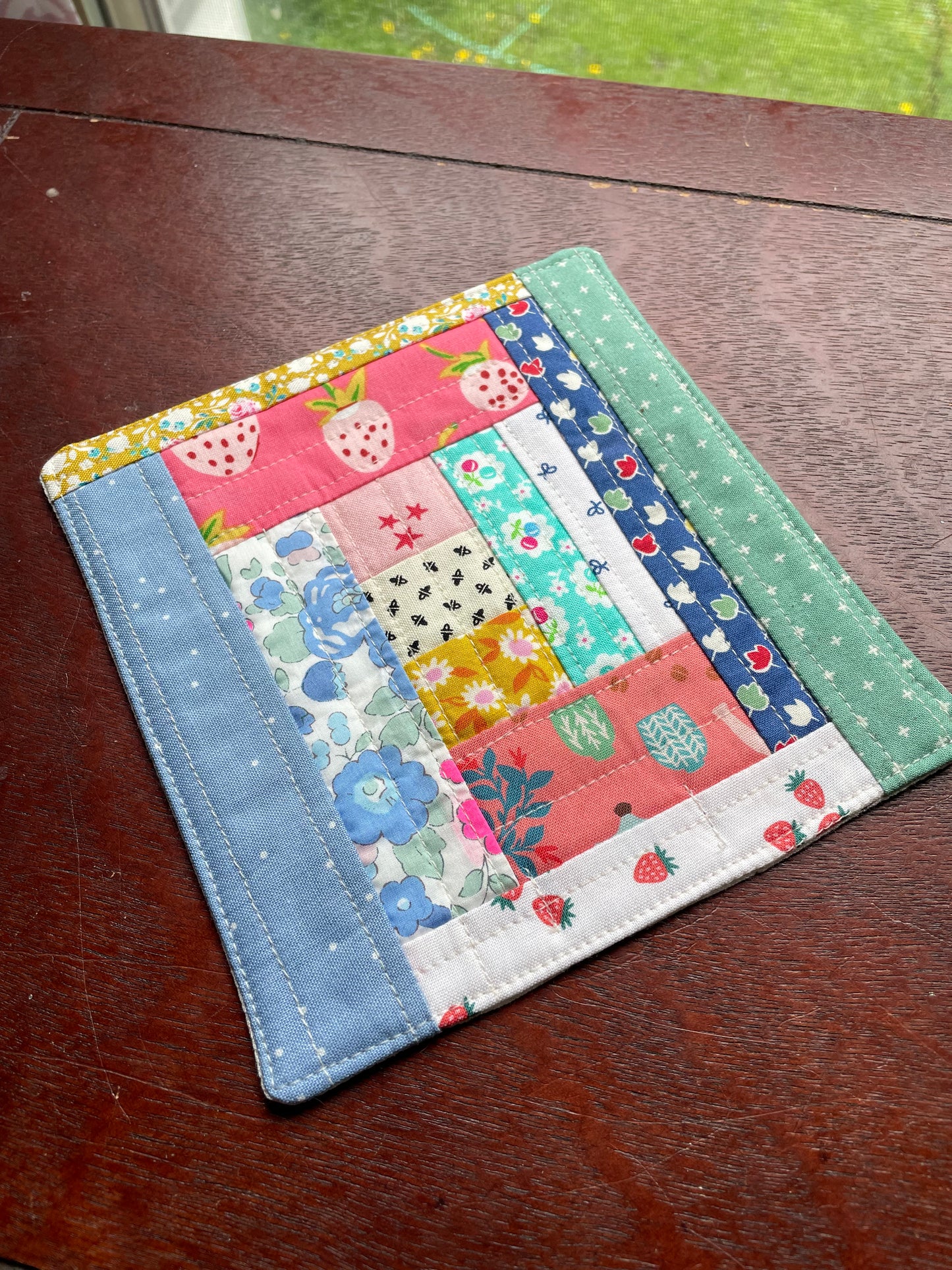 Strawberries and Stars Patchwork Table Mat