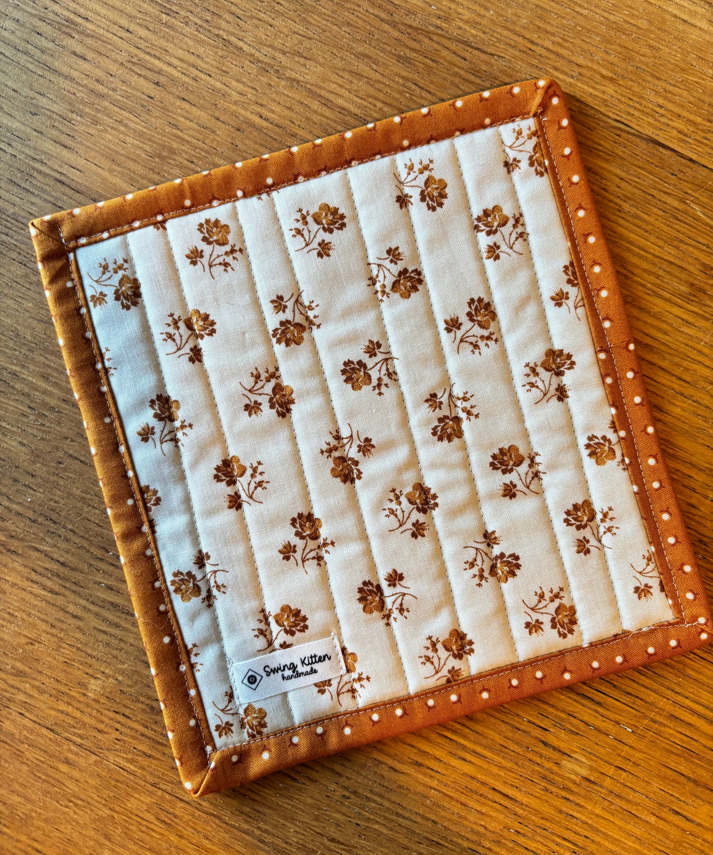 Fall Feeling Hand Pieced Table Mat