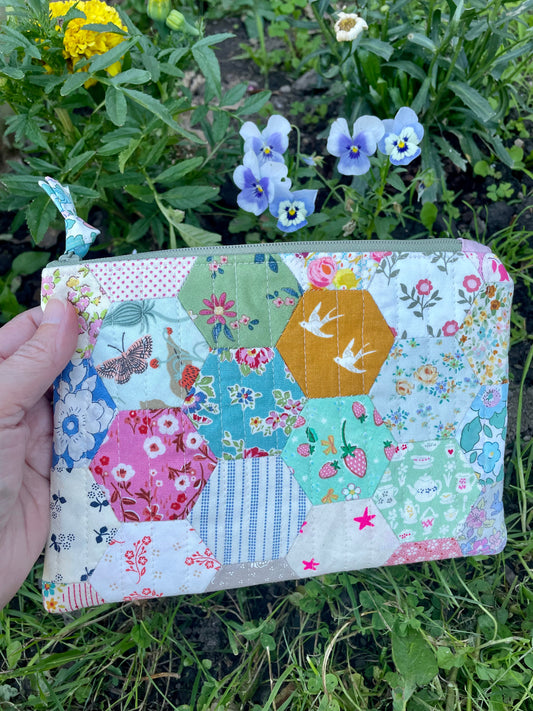 Hand Pieced Quilted Zipper Bag