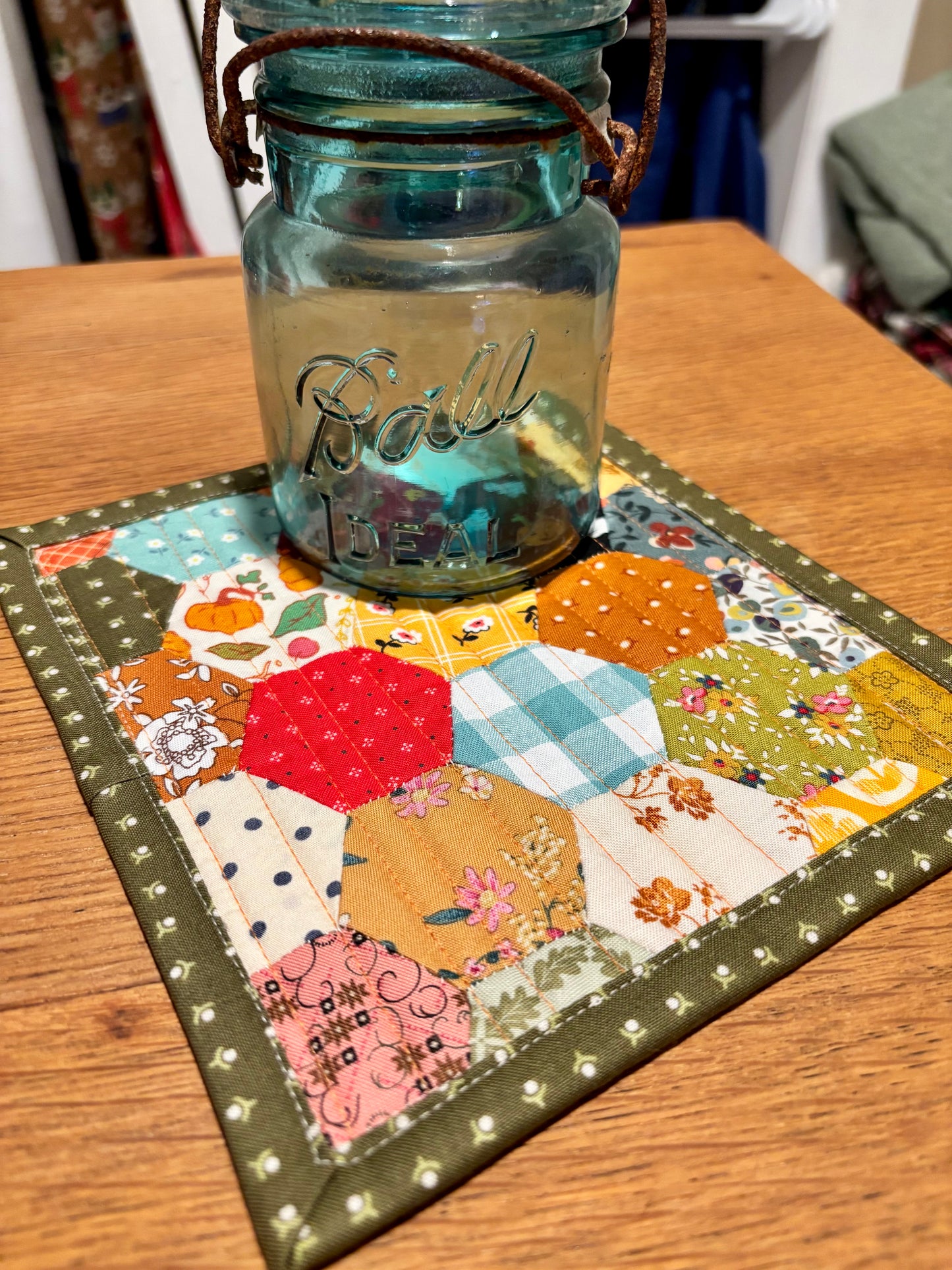 Pumpkins Hand Pieced Table Mat