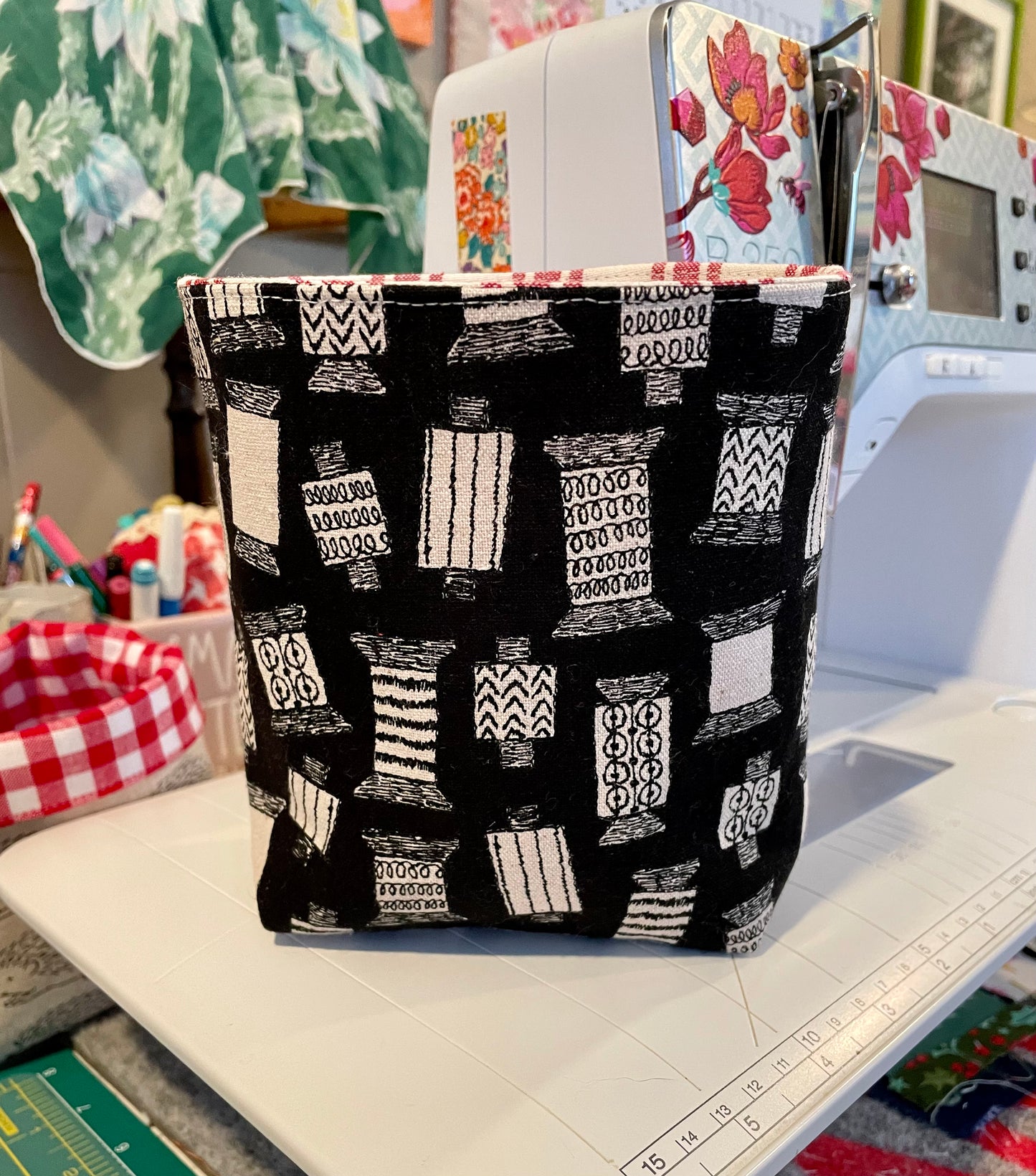 Thread Spools Fabric Bucket