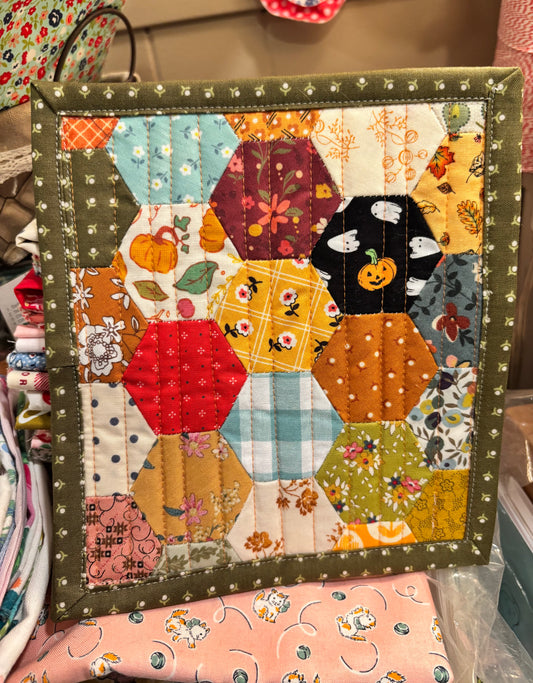 Pumpkins Hand Pieced Table Mat