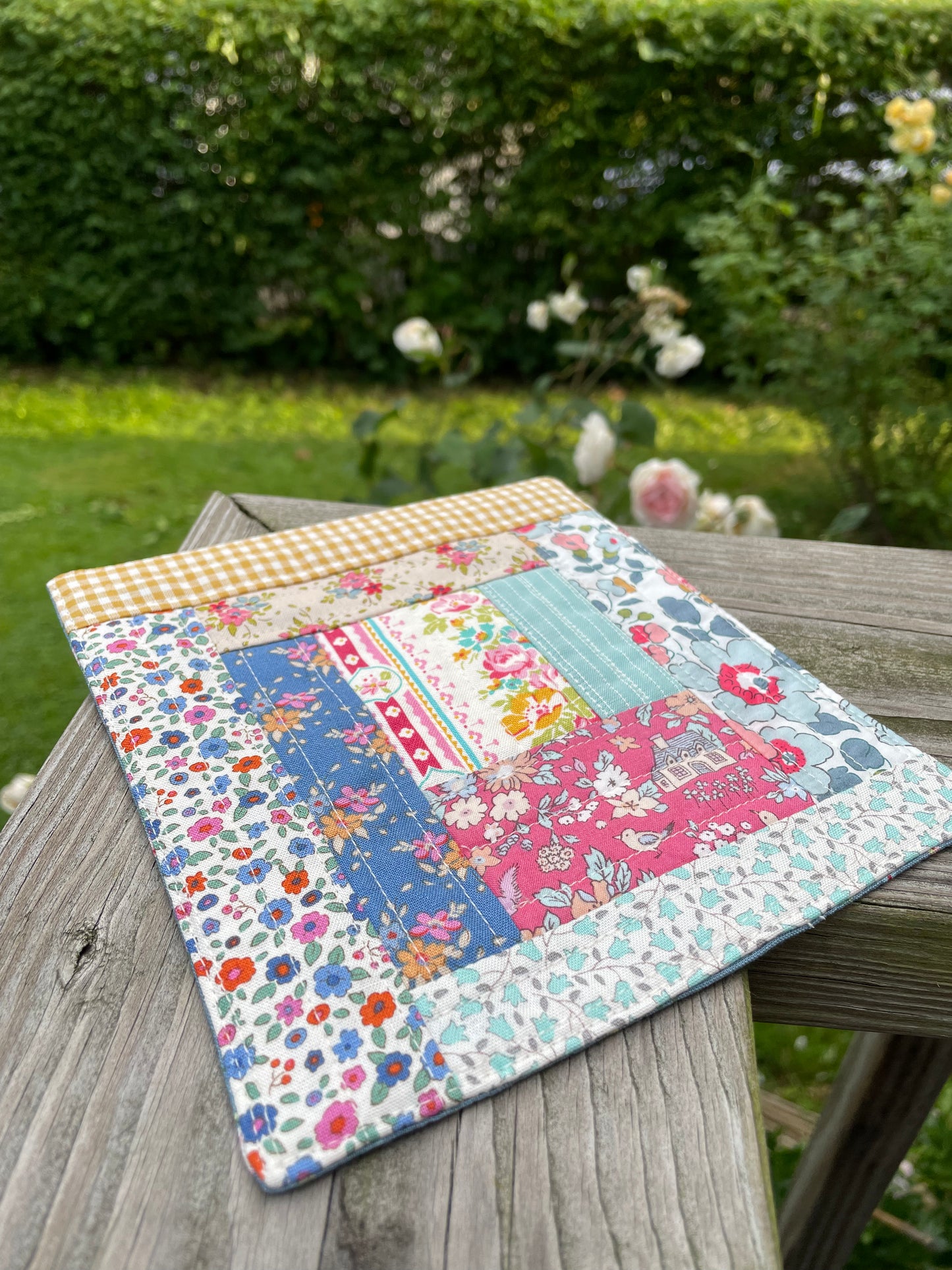 Floral Quilted Table Mat