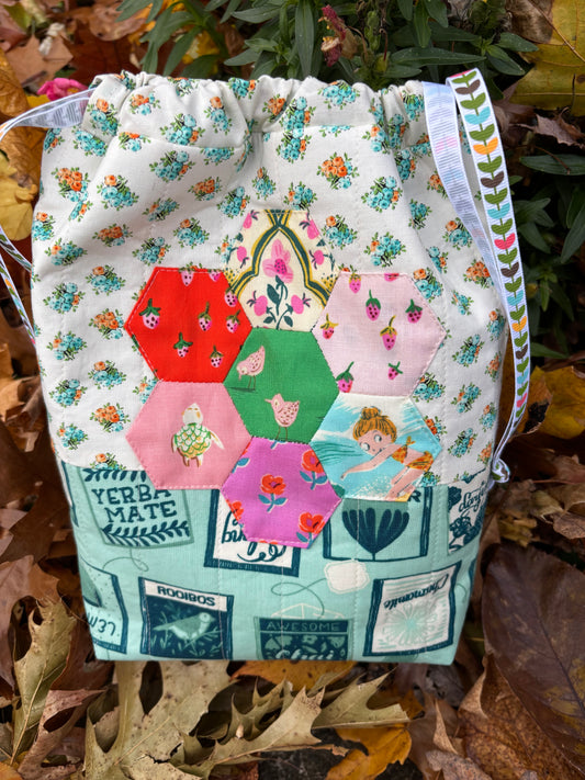 Beachy Quilted Drawstring Bag