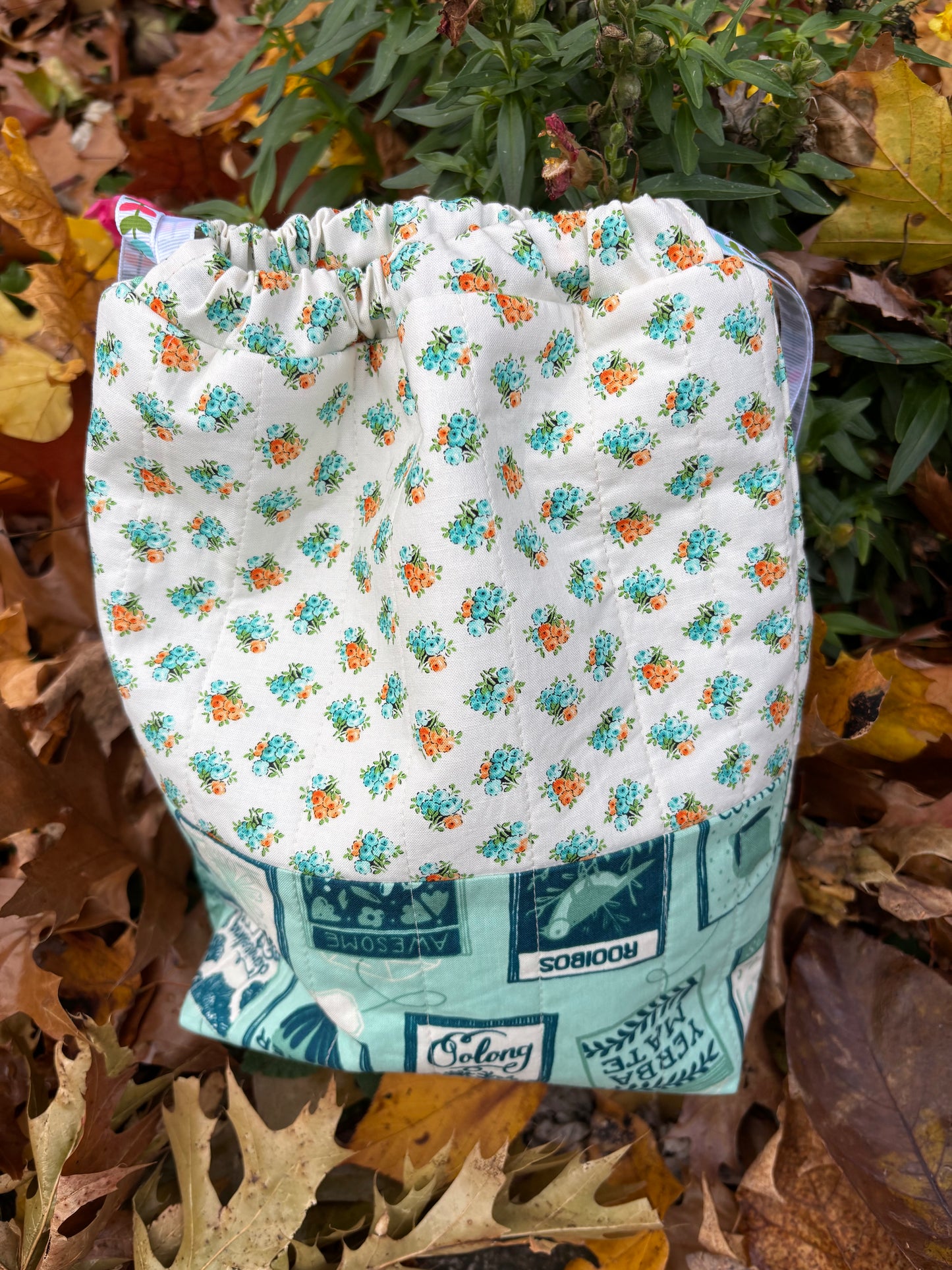 Beachy Quilted Drawstring Bag