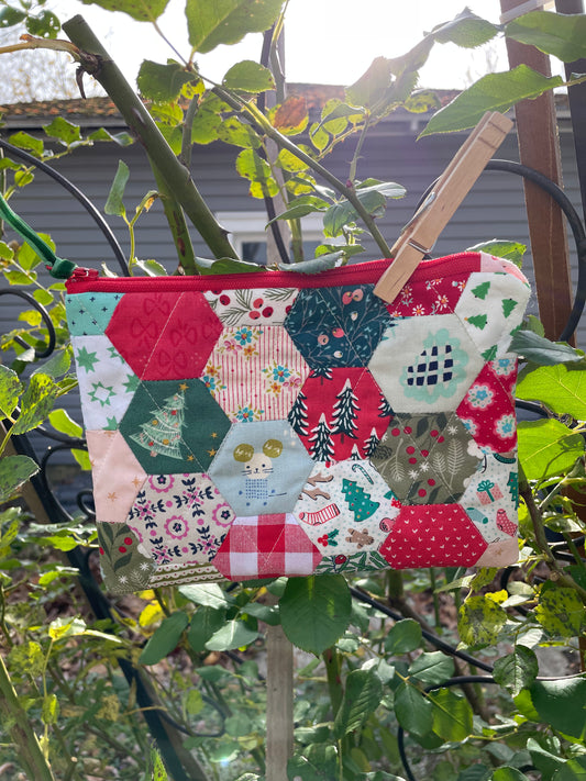 Quilted Holiday Hand Pieced Zipper Bag