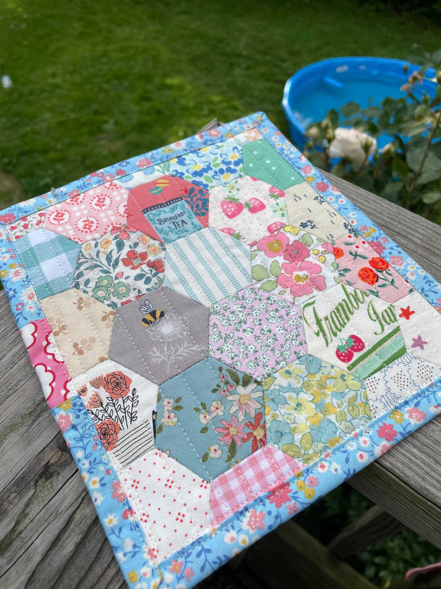 English Garden Hand Pieced Table Mat