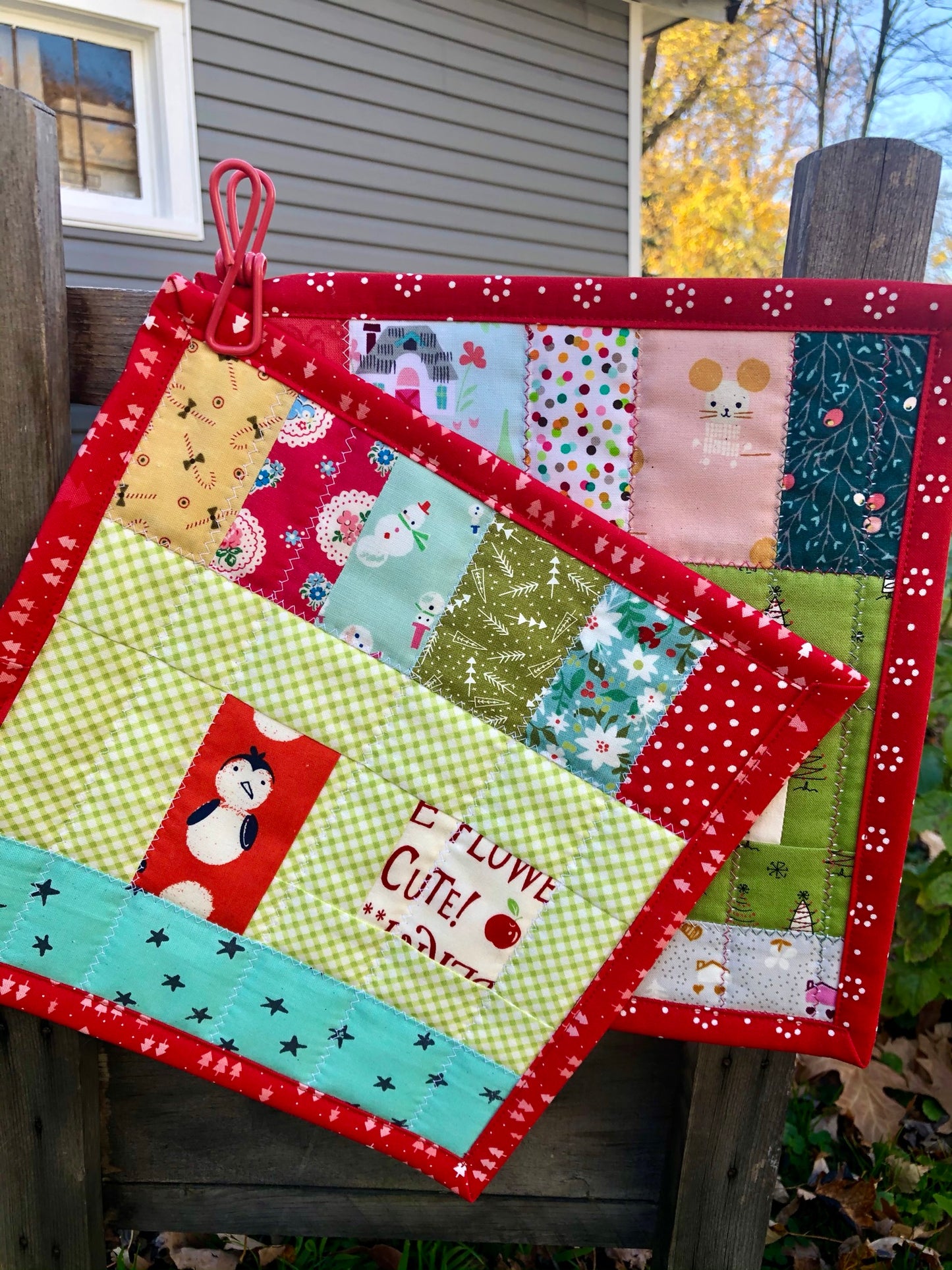 Holiday Table Mat With Red Penguin