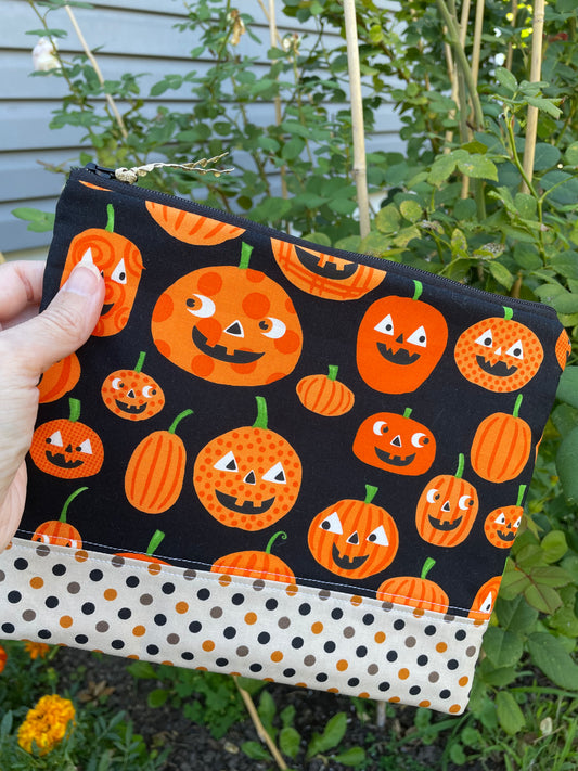 Black Pumpkin Zipper Bag