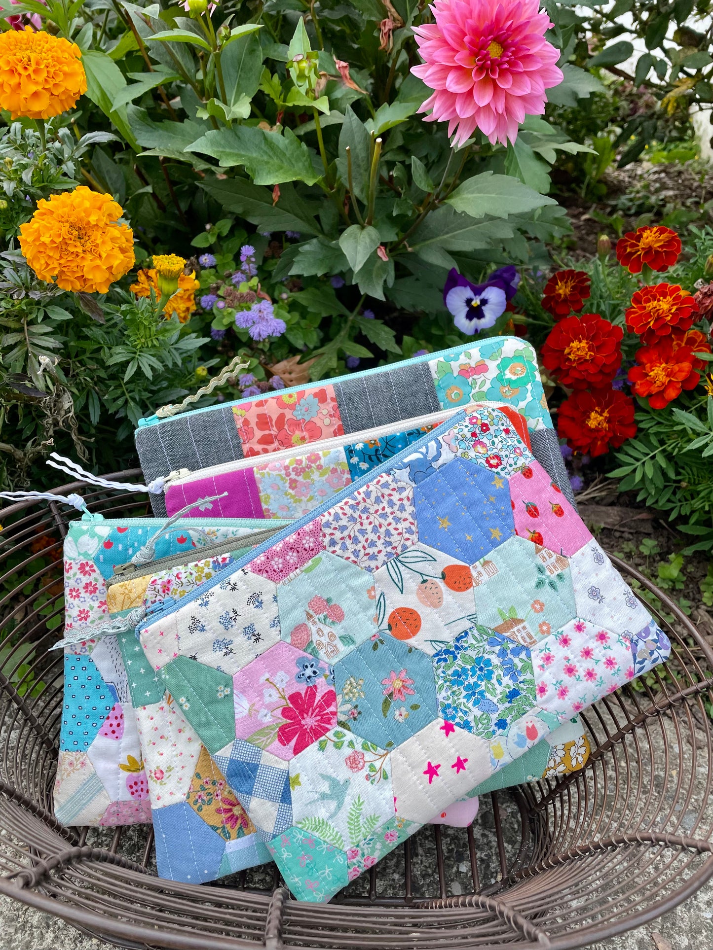 Hand pieced quilted zipper bag